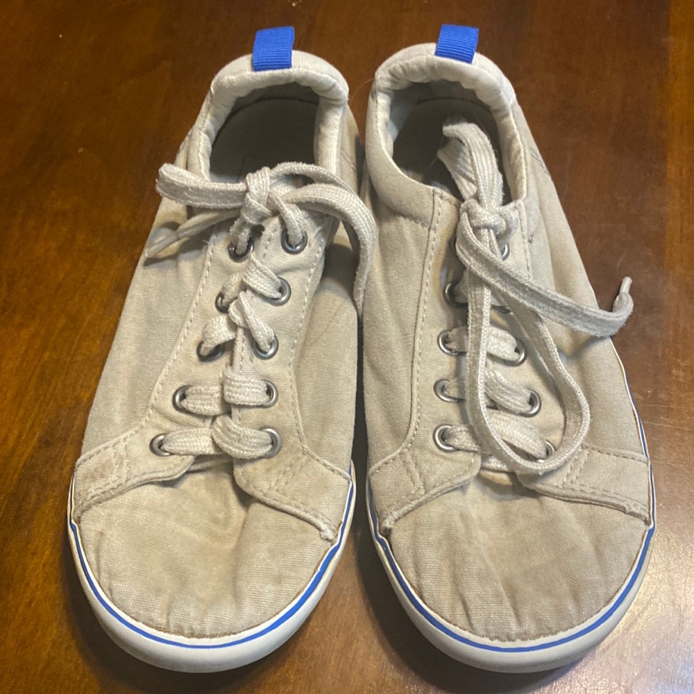 👗👗👗 Kids sneakers 👗👗👗